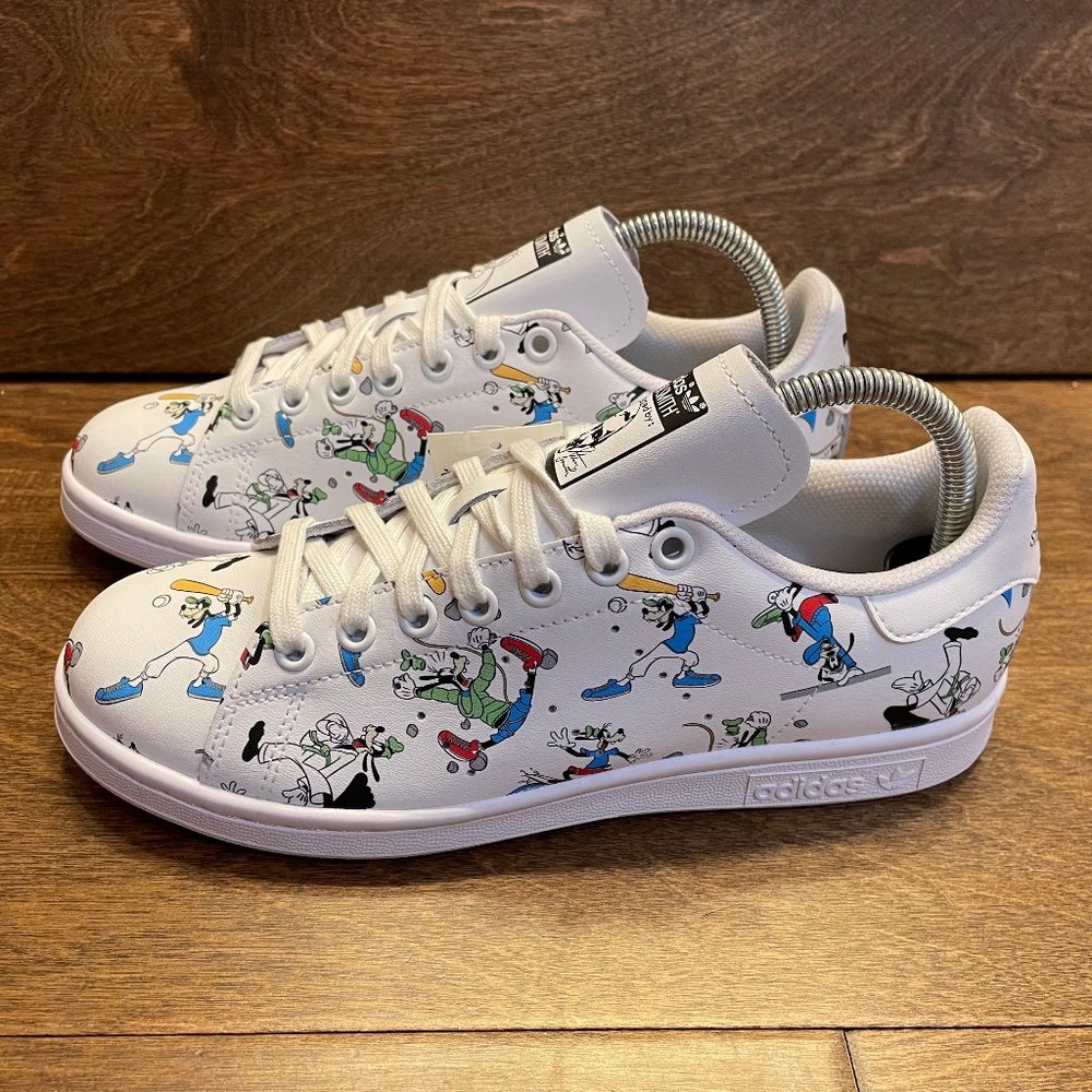 NEW Adidas Stan Smith Disney "Goofy" Tennis Shoes FZ0061 Men's 5 or Women's 6.5